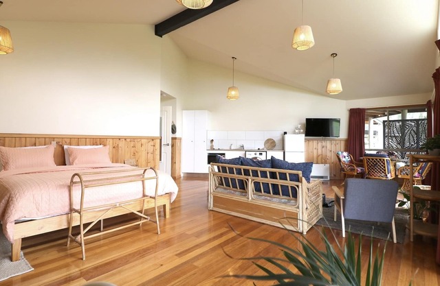 Hakuna Matatah - Rural escape on the coast - 2+ nights