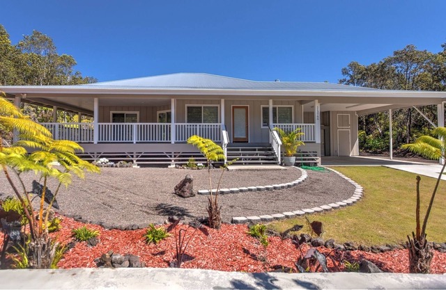 Hale O'hia Lehua 3 Bedroom Home by RedAwning