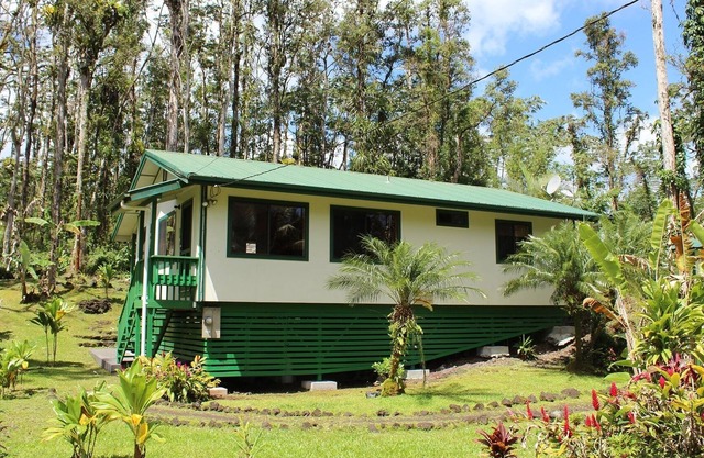 Hale Ohia Nui Relájese en completa privacidad en un bosque tropical