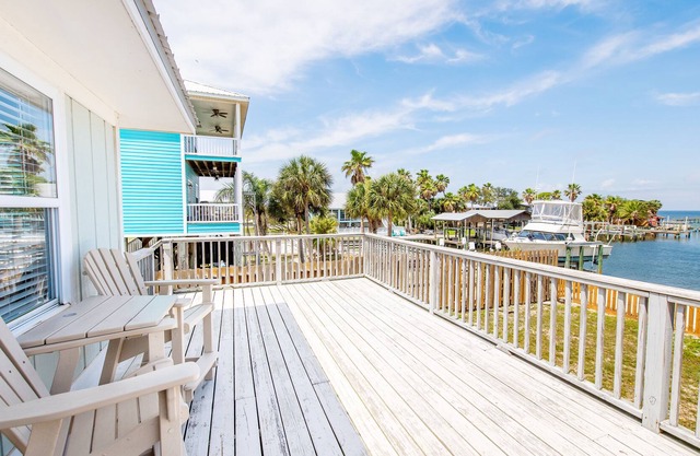 Halito Oka | Gorgeous Bay Views | Beach Access