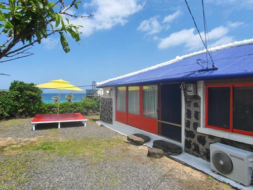 Hamdeok Saeya Saeya Entire House