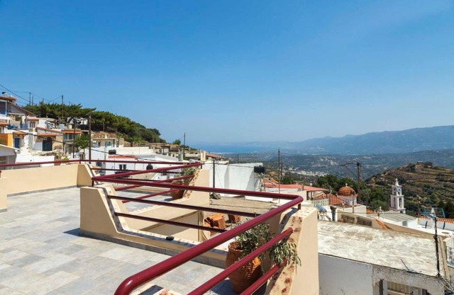 Hamezi House - Authentic Cretan Escape