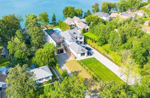 Hamilton Lakeside Haven ~ 4BR of Peace & Comfort