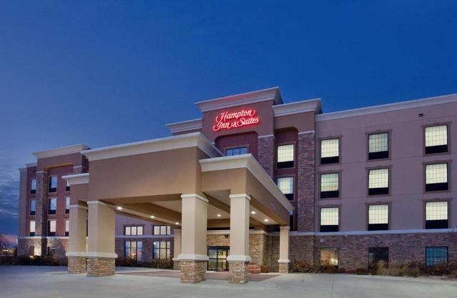 Hampton Inn and Suites St. Cloud
