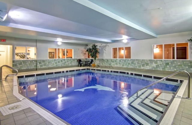Hampton Inn & Suites by Hilton Calgary-Airport