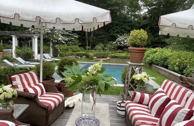 Casa privada del sur de 3 dormitorios con piscina de agua salada, confort de jardines formales.