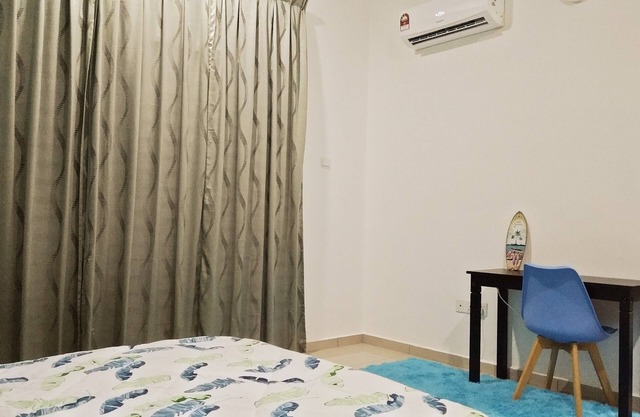 Hana Homestay ( 2 bedroom aircond, 1 bedroom fan)