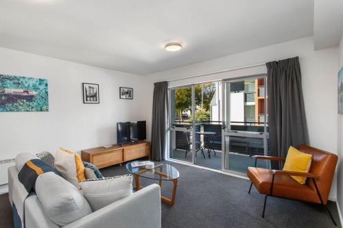 Handy CBD Covered Free Parking Gym 2 Bdrm