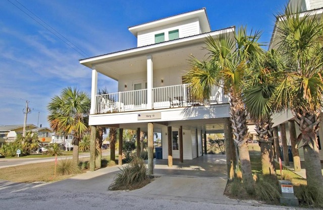 Hang 10 East Point Cottages Unit H by Youngs Suncoast