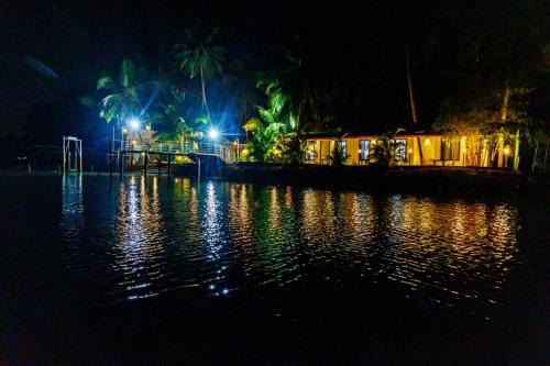 Hangout Resort