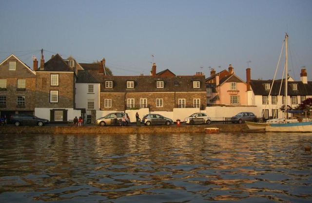 Hannaford's Quay, 11 The Strand