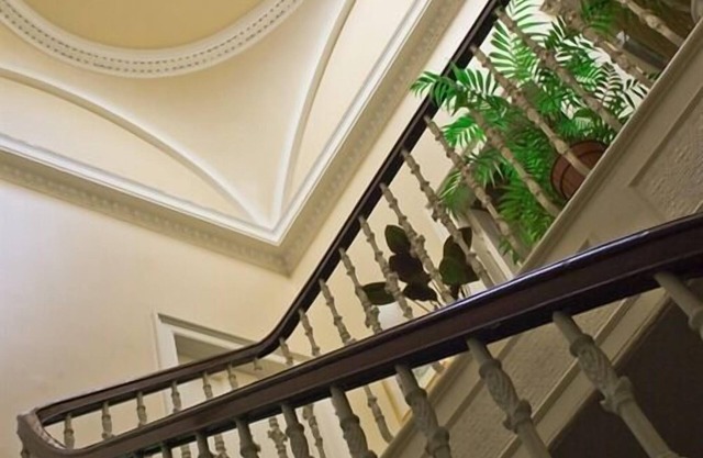 Hanover House Hotel