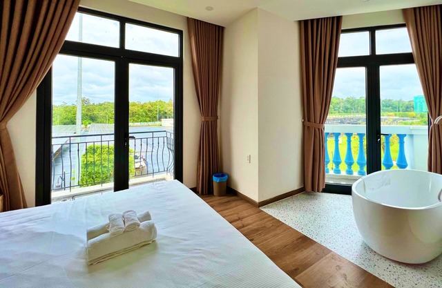 HANZ Dong Tay Hotel Grand World