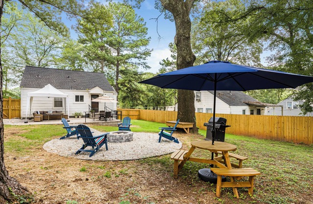 Second Home - 3 BDR 2 BA minutes to airport and downtown