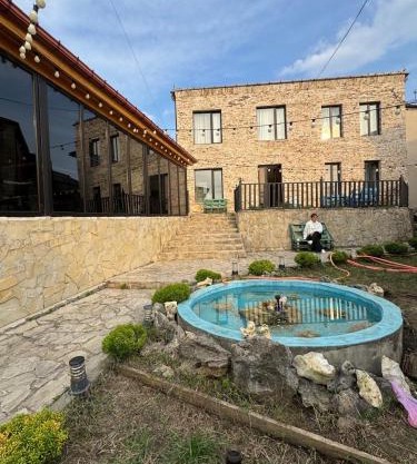 Happy House Hotel