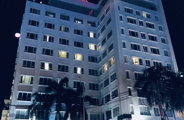Happy Life Hotel