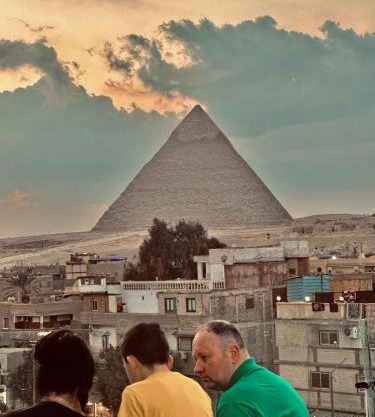 Happy stay Pyramids view