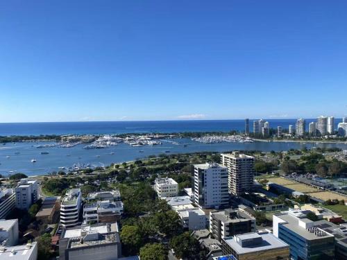 Harbor Nest Southport CBD 2B APT