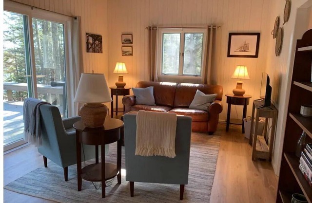 Harborside Cottage-overlooking Bass Harbor