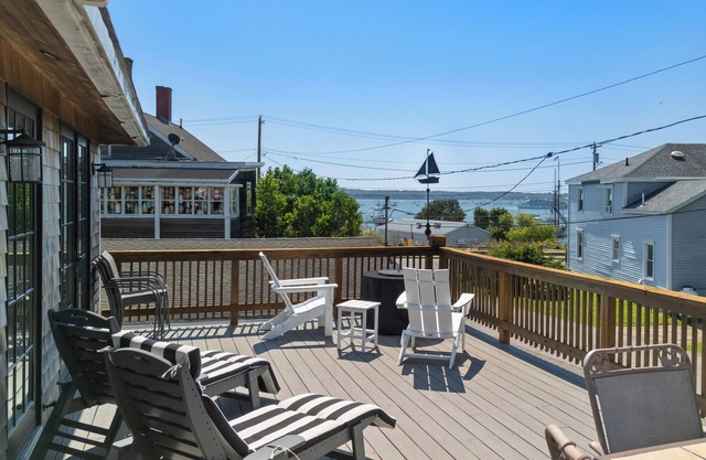 Harborside Cottage, walk to town