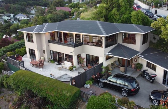 Harbour Lodge