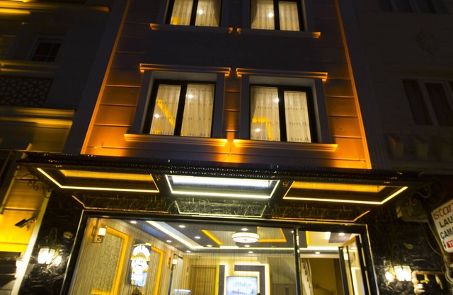 Harbour Suites Old City