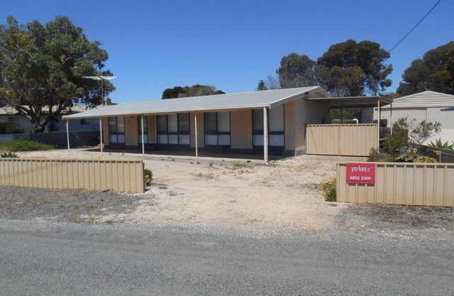 Hardwicke Beach House
