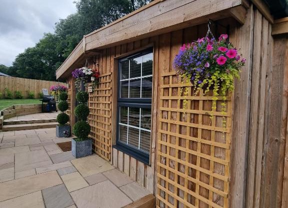 Harewell wood cabin
