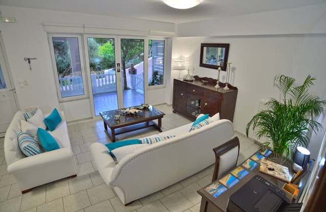 Haritos Traditional Apt-5min from Falassarna Beach