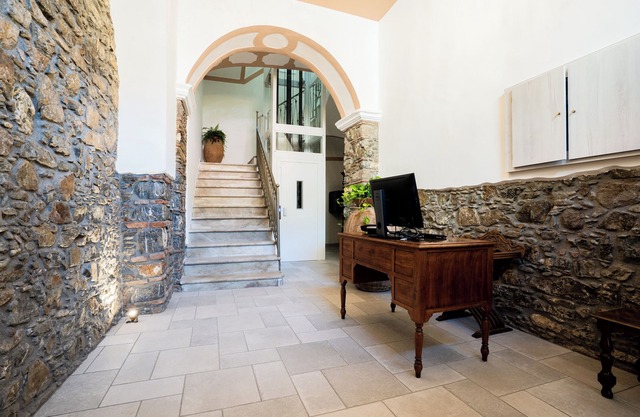 Harmonia home