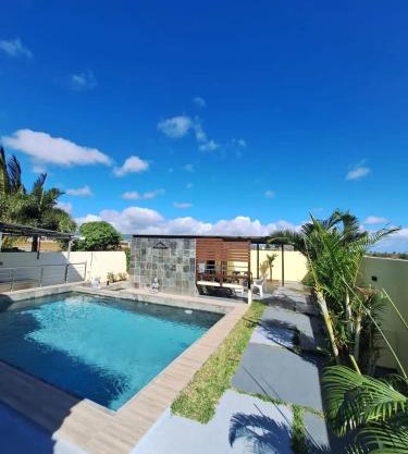 Harmonious Villa in Flic-en-Flac with Private Pool