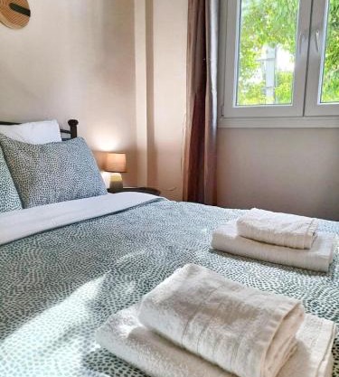 Harmony Apartment Near Metro Station