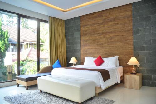 Harmony Hilltop City View Villa 4 bedrooms with a private swimming pool