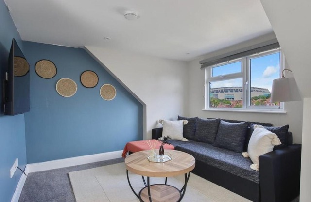 Harrow - Stadium Apartment