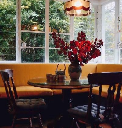 Harrys House Warburton - Peaceful Riverside cottage in the perfect location
