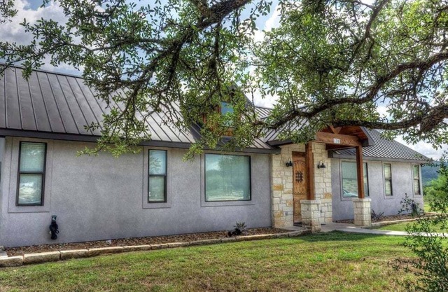 Hart of the Frio @ Frio Select Rental Homes