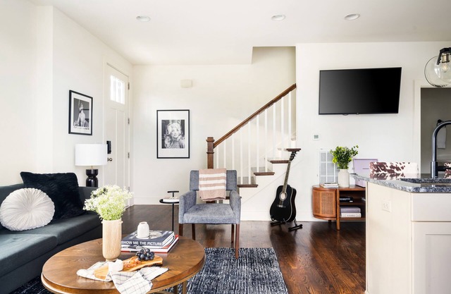 Hart Suite Buyout 2 by AvantStay | Two Nashville Town Houses