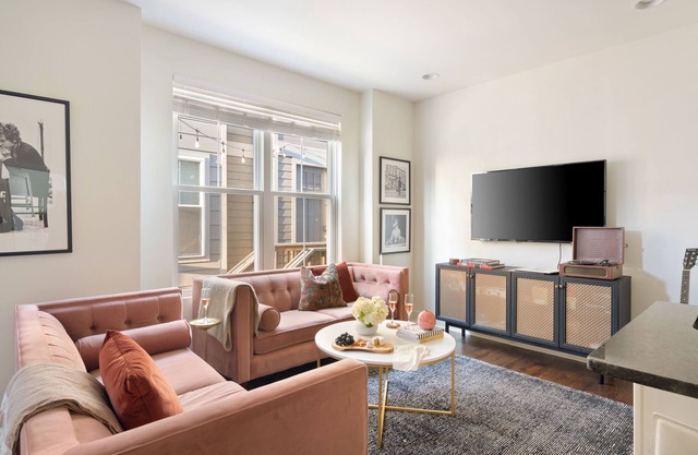 Hart Suite Buyout 7 by AvantStay | 2 Town Houses w/ Stunning Amenities & Design