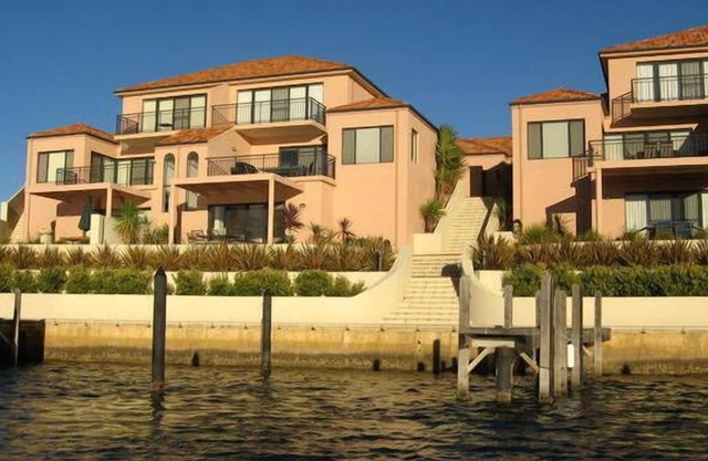 Hartog Villa en Baywater Canal