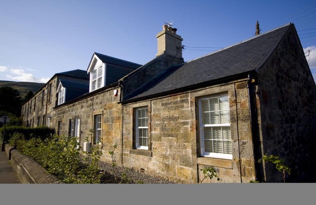 Harviestoun House