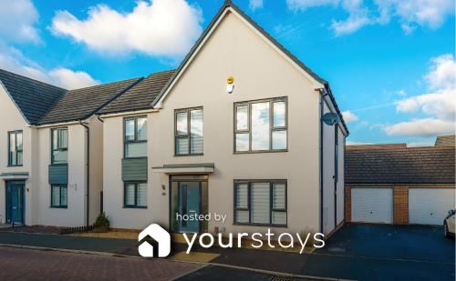Hasting's House by YourStays - 3 Bedroom House in Stoke-on-Trent