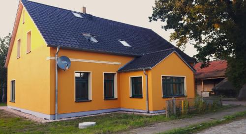 "Haus an den Eichen"