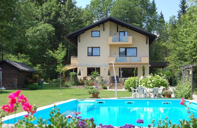 Haus am Wald * Apartamento con piscina * Césped * Apto para niños * Playa *