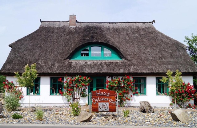 Haus Ostseerose - Ferienwohnungen Florentine, Linus, Ostseerose