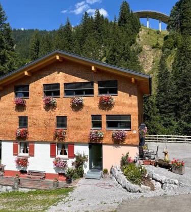 Haus Waldegg 84