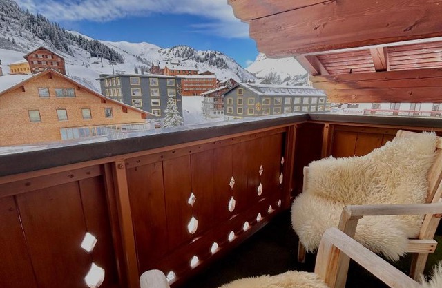 Haus Wallis - 'garni' Zimmer zum Wandern, Biken & Klettern am Arlberg