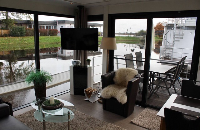 Hausboot für 4 Gäste mit 50m² in Bad Bederkesa