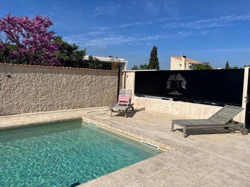 Haut de villa avec piscine privée et extérieur