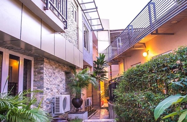 Haute ApartHotel
