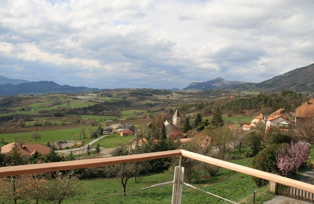 Un remanso de paz en Pelleautier, vista panorámica